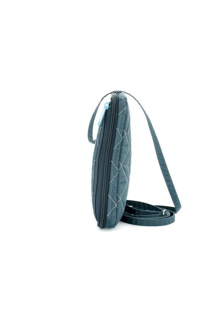 img_0_0_10 img_0_0_10